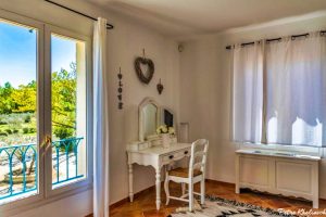 Coiffeuse et Terrasse